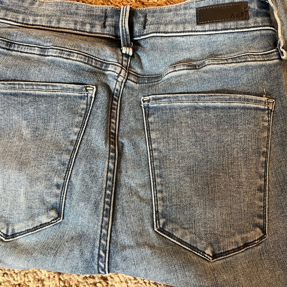These are a 2R and 26W Abercrombie and Fitch